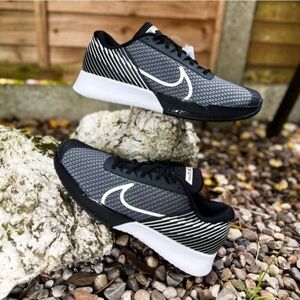 Nike Vipor Pro Women's Black And White Court Athletic Shoes Size 7.5